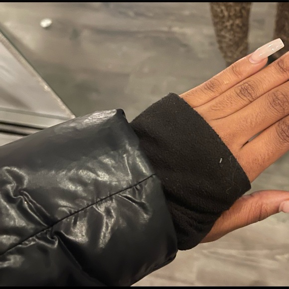 S13 Puffer Coat (Moncler look-alike) - Picture 2 of 3